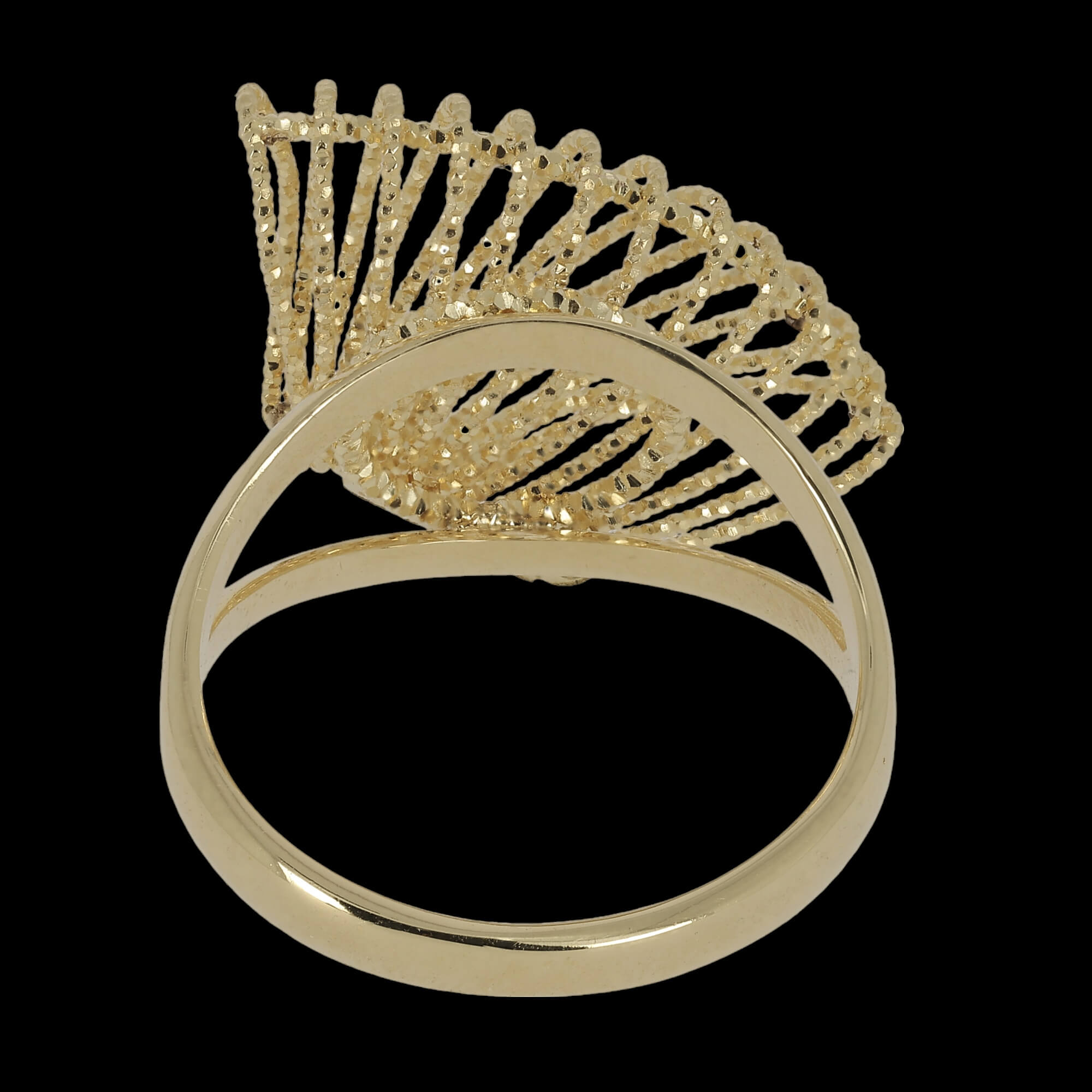 Ring met één schelp van 18kt geelgoud