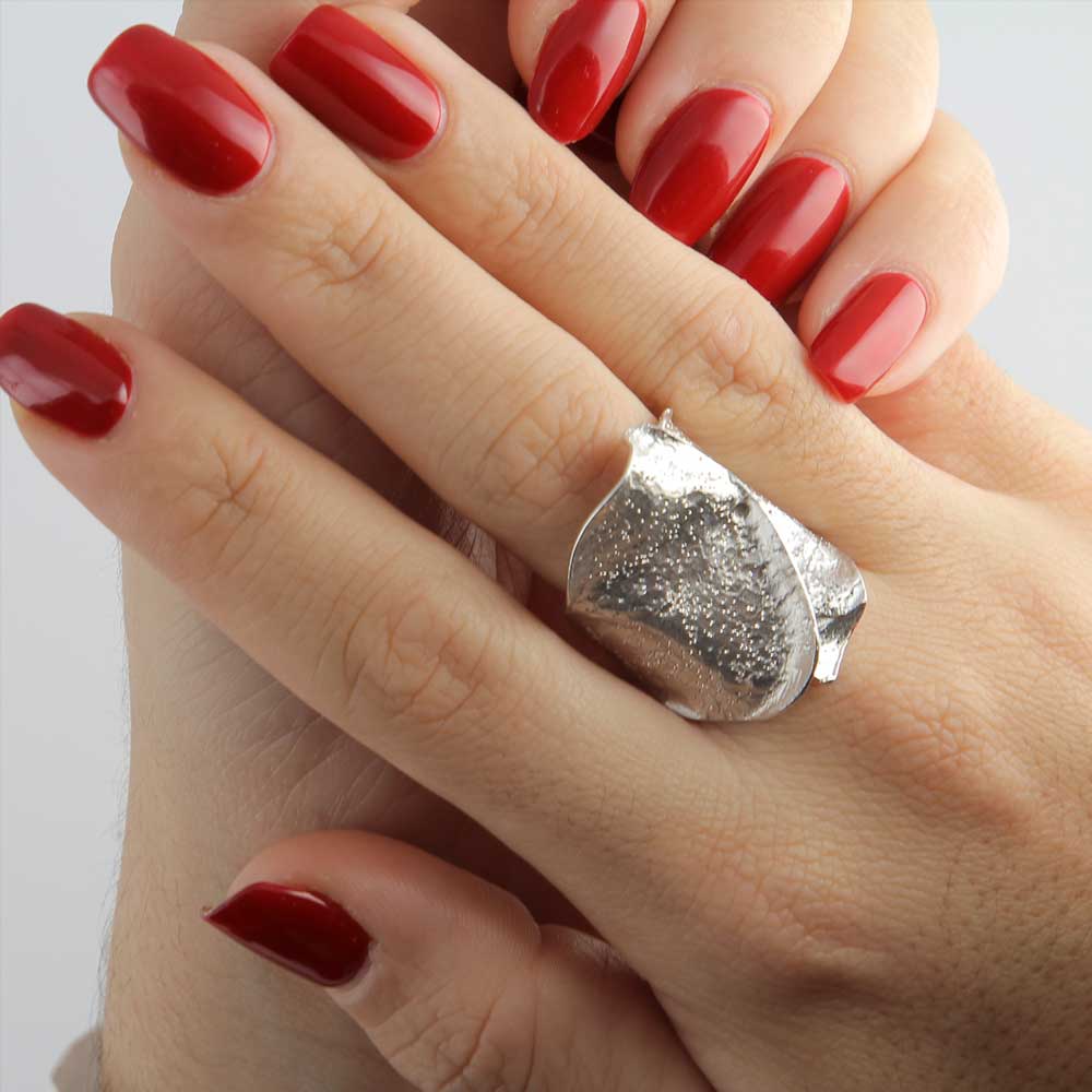 Zilveren gediamanteerde ring met schitteringen