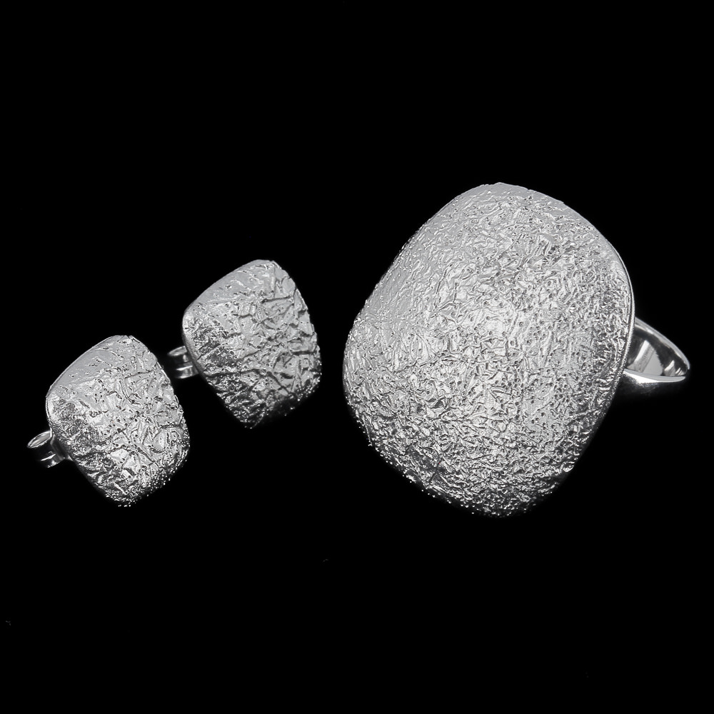 L0221003 - Grote zilveren vierkanten ring met afgeronde hoeken