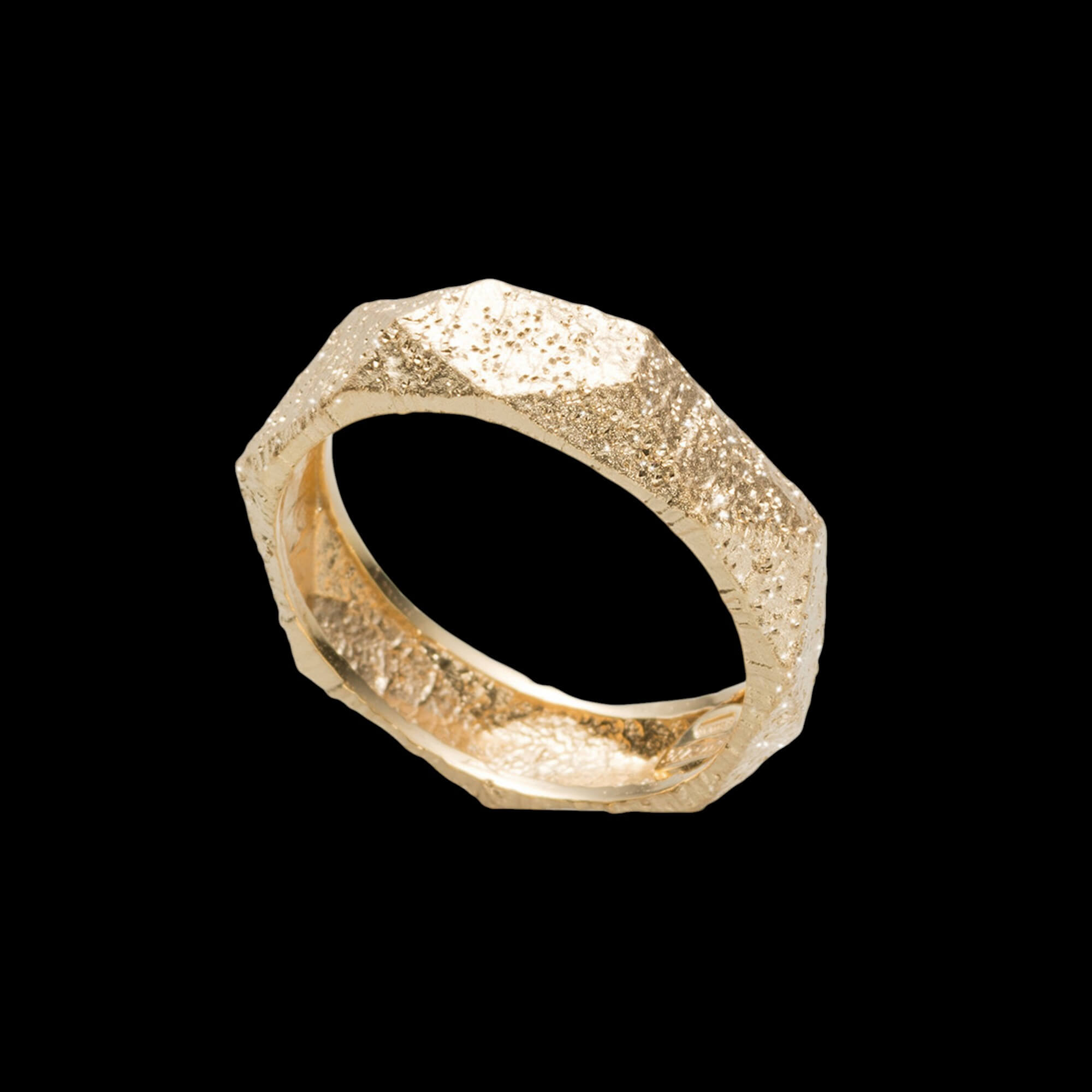 Slim Gold-Plated Ring with an Organic Stone Look