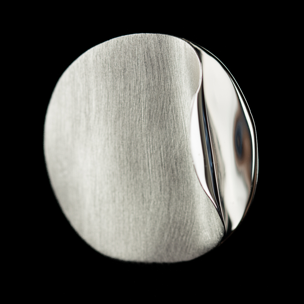 OGI1017001 - Zilveren cirkelvormige ring met gepolijste krul