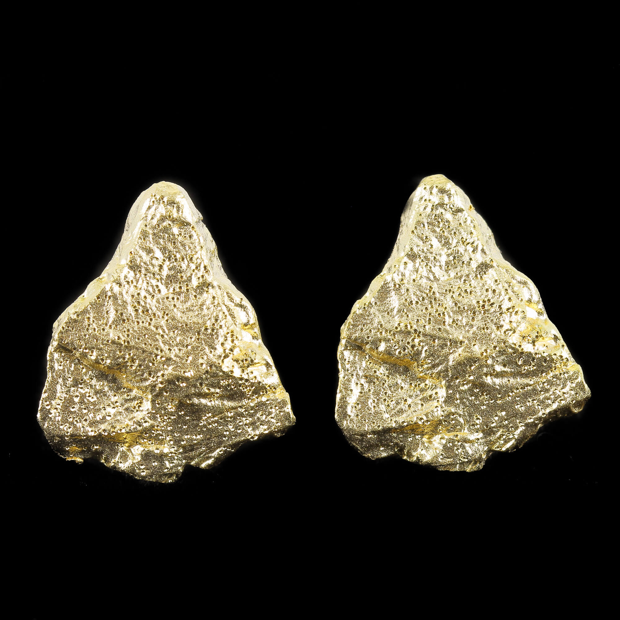 Gold -shaped earrings