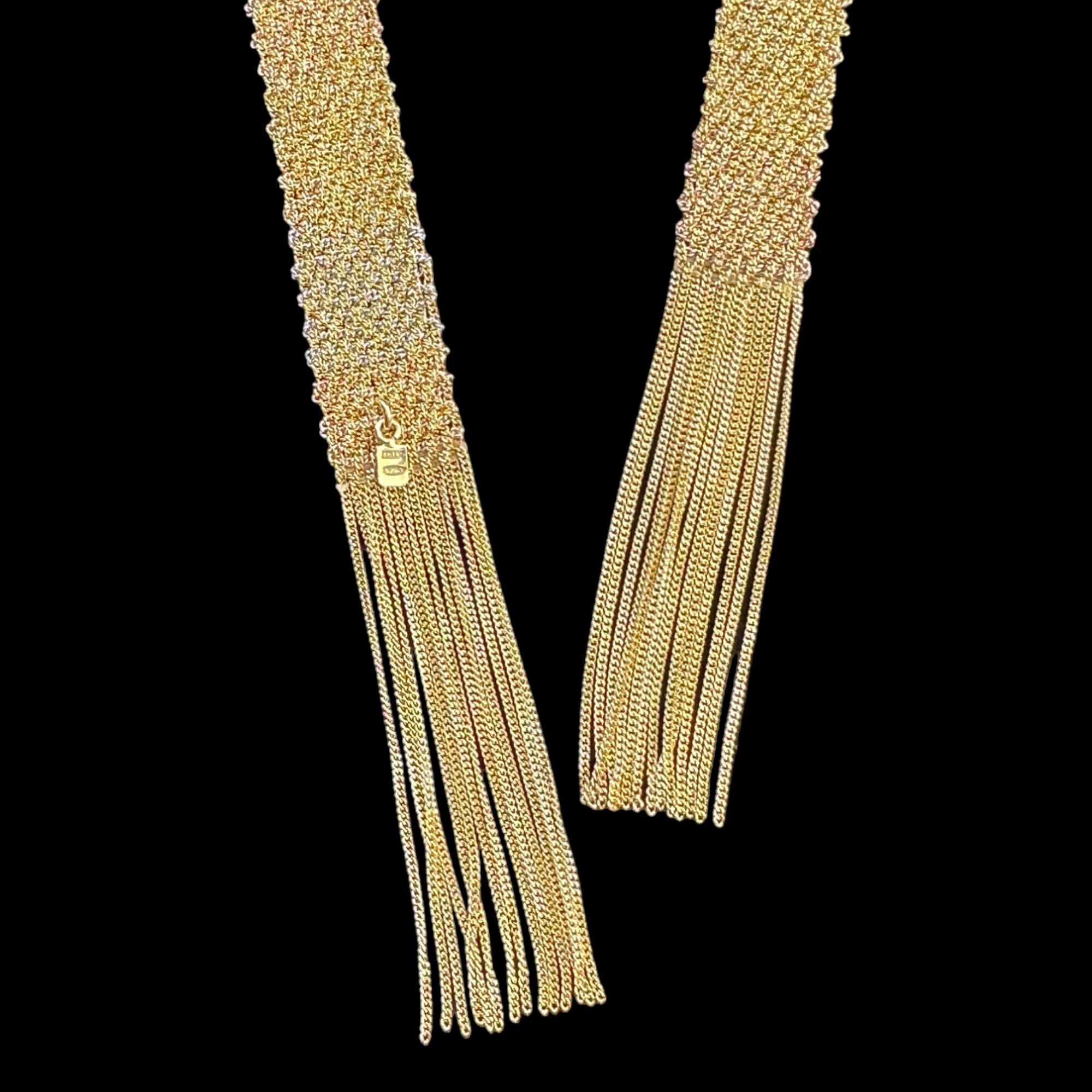 Foulard plaqué or tricolore composé de chaînes entrelacées