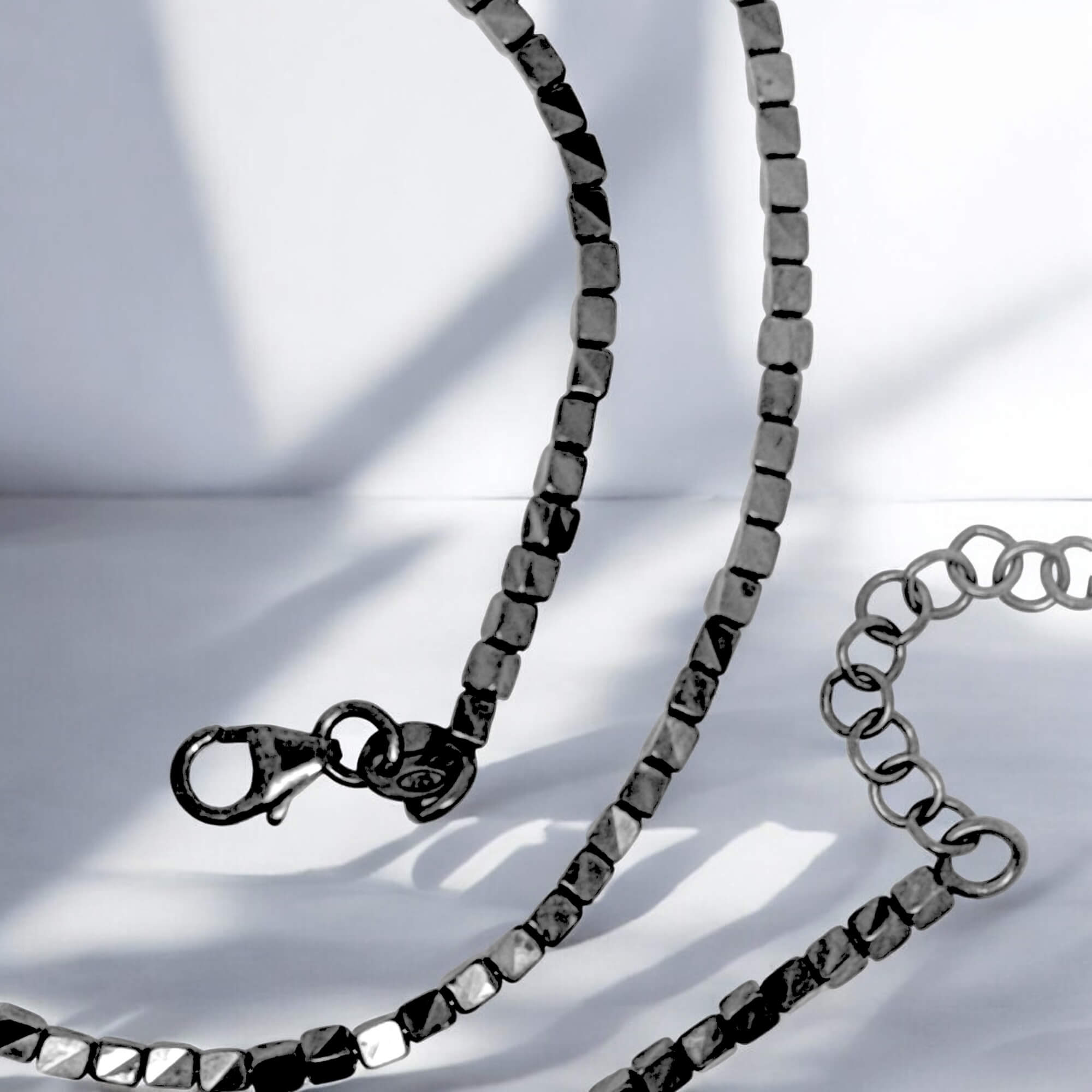 Collier bloc raffiné en hématite