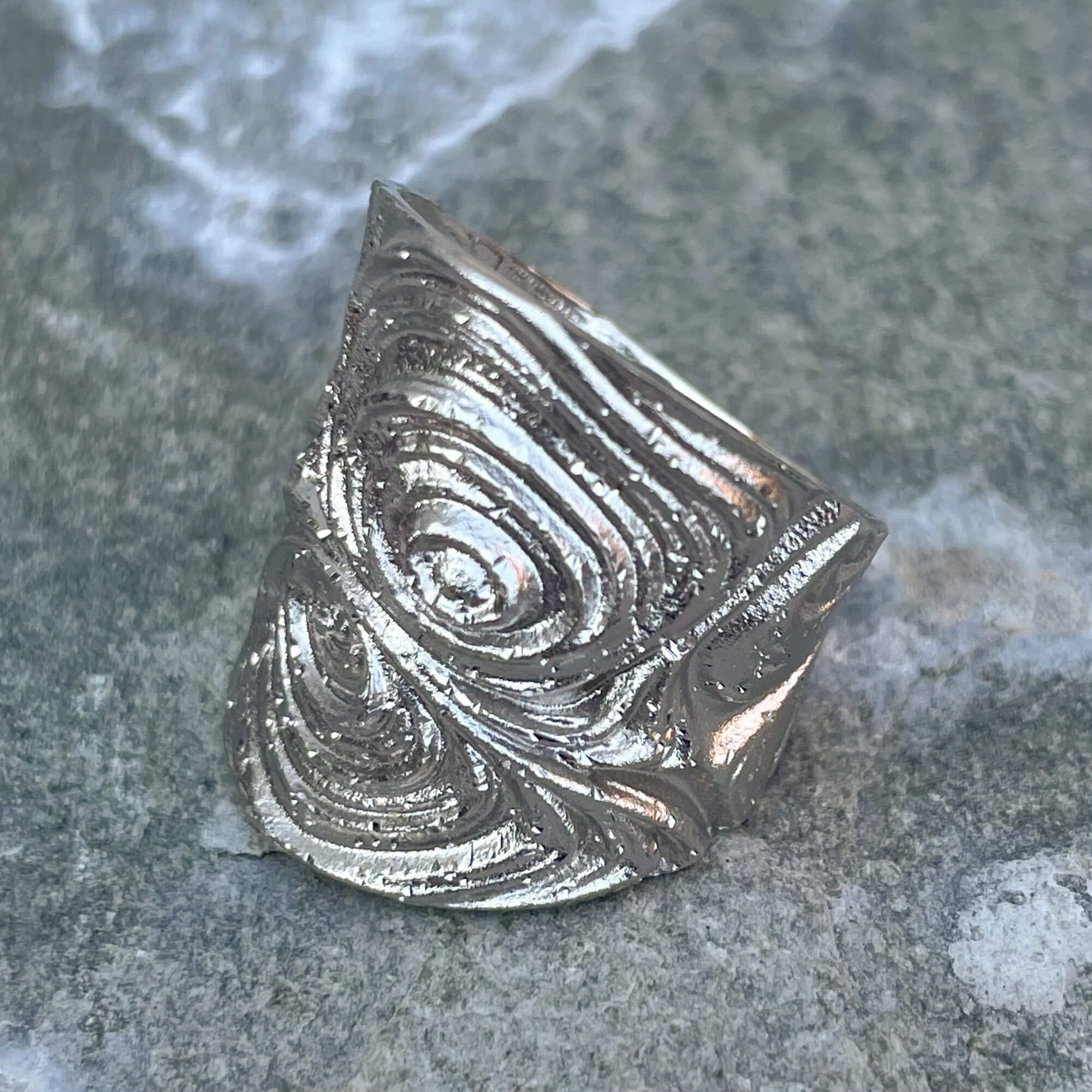 Bewerkte ring van sterling zilver