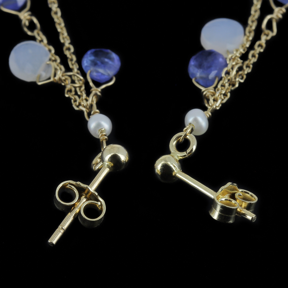 Long 18kt gold earrings with colored stones and pearls