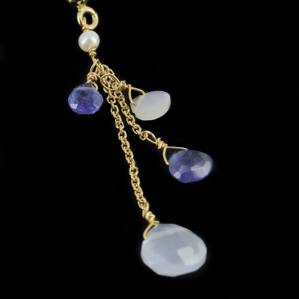 IS1019007G - Lange 18kt gouden oorbellen met kleurstenen en parels