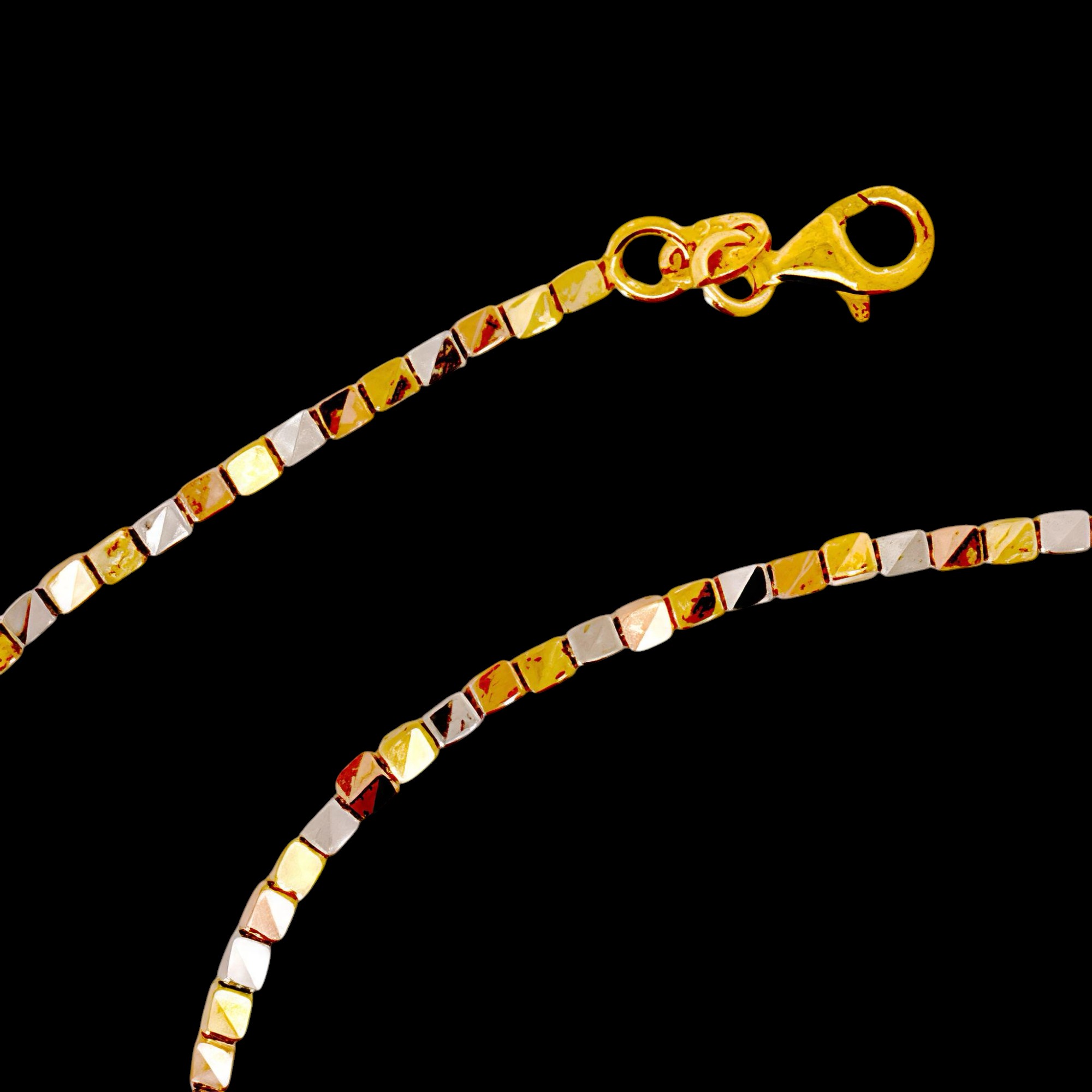 Chaîne tricolore, carrés de 3 mm avec détails