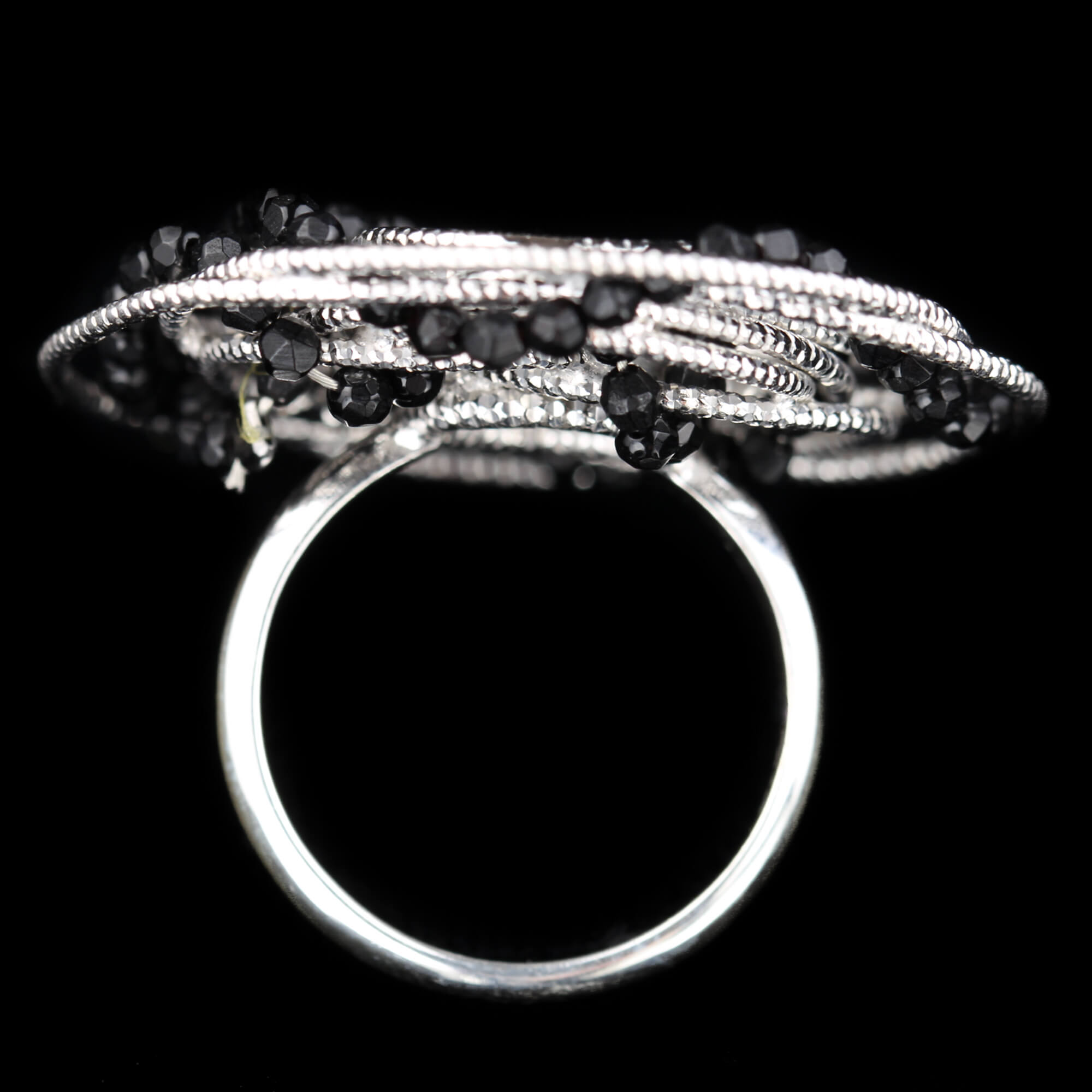 Ox0914006 - Zilveren bloemvormige ring met onyx