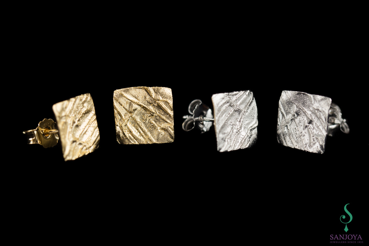 Beautiful square earrings made of goldplated silver