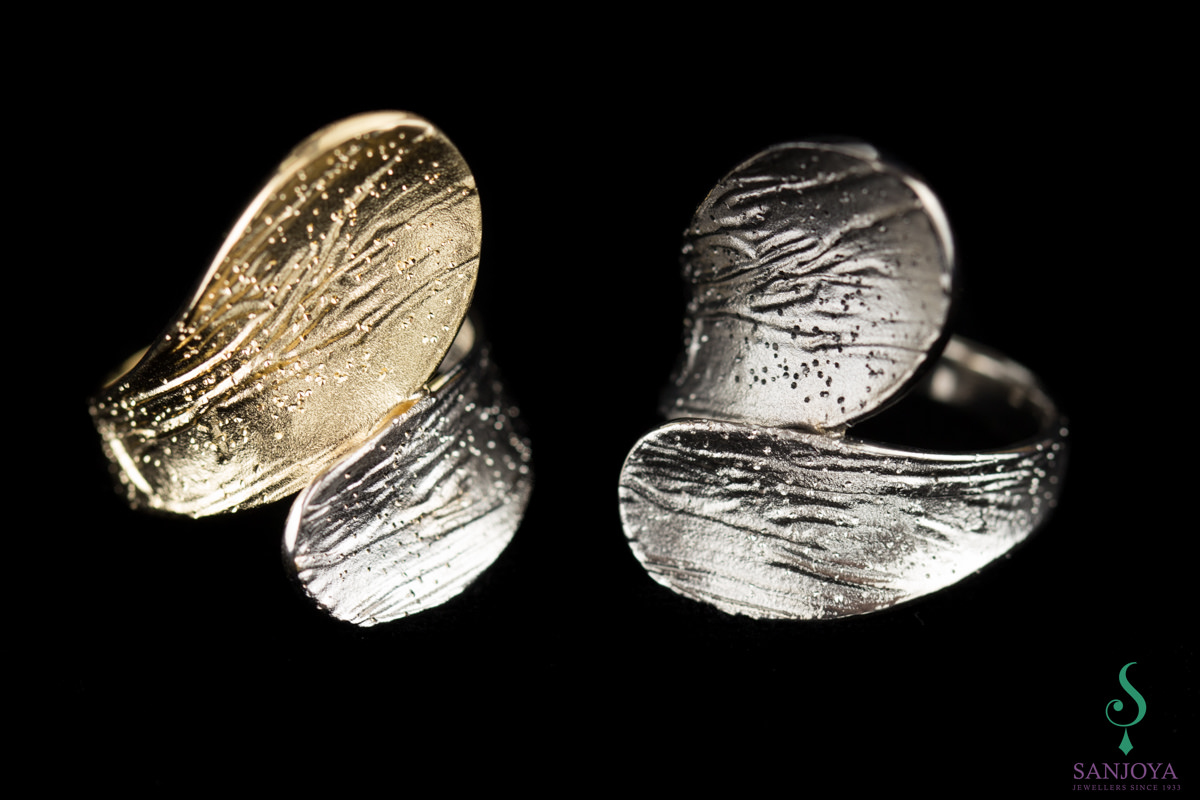 PRE1217002 - Tweekleurige schitterende ring, zilver en grijs