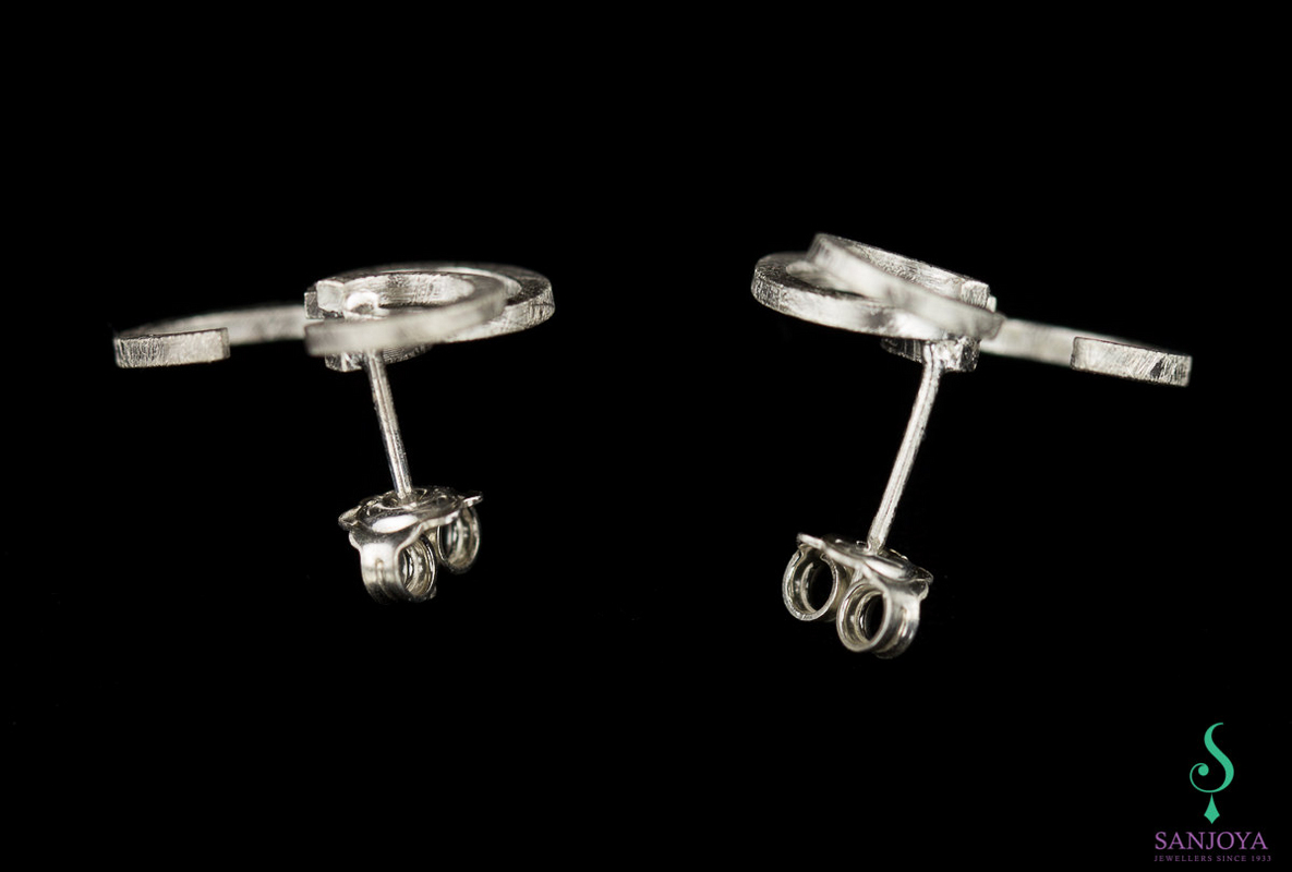 ORI0317007 - Druppelvormige en kleine zilveren oorbellen