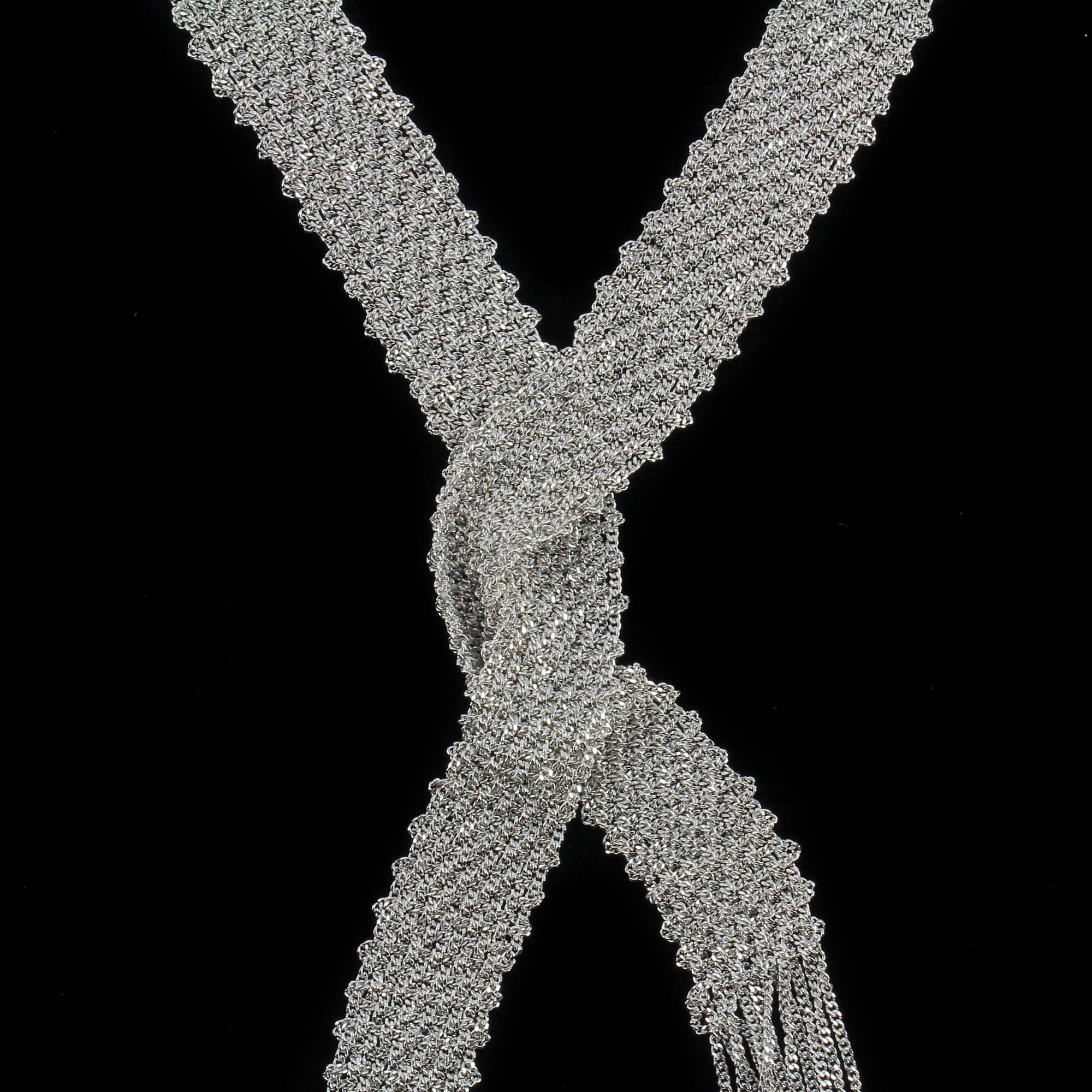 Zilveren sjaal van verweven kettinkjes