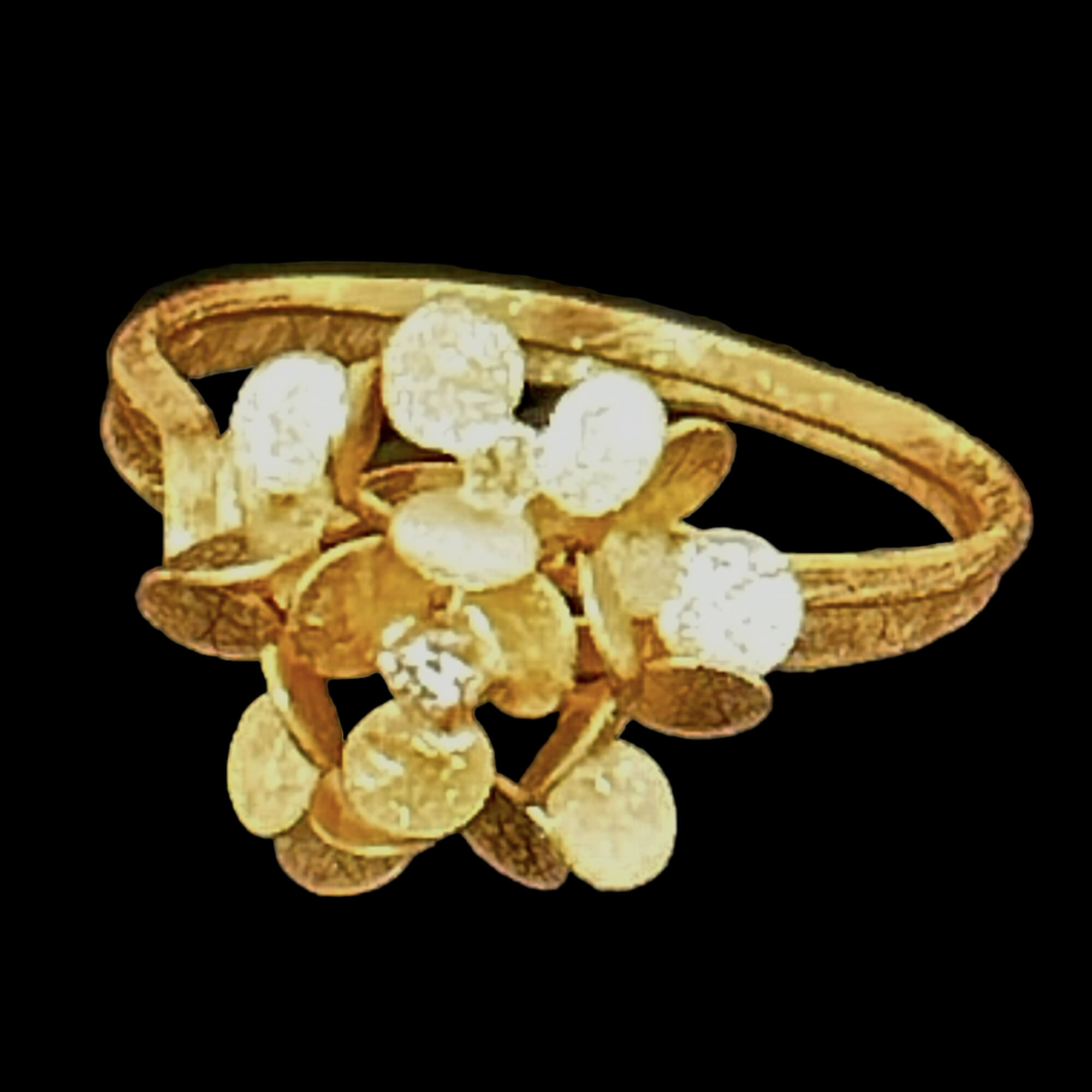 Verfijnde gouden bloemring van 18kt met een diamantje
