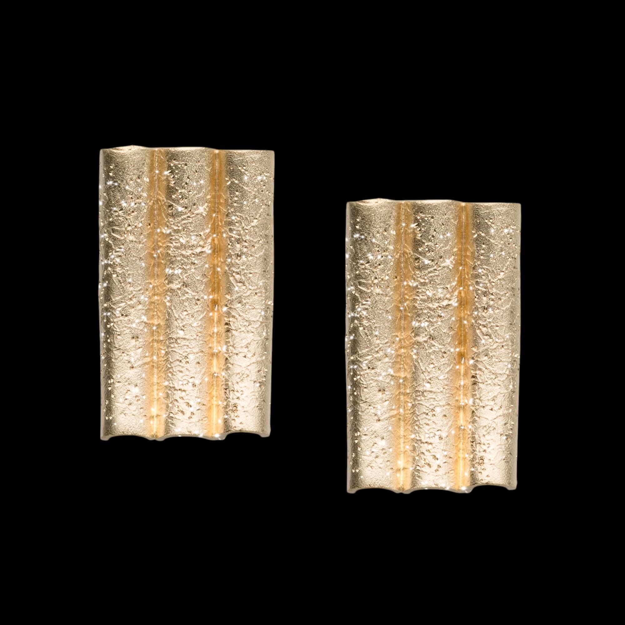 Short; gold-plated and beautiful bar earrings