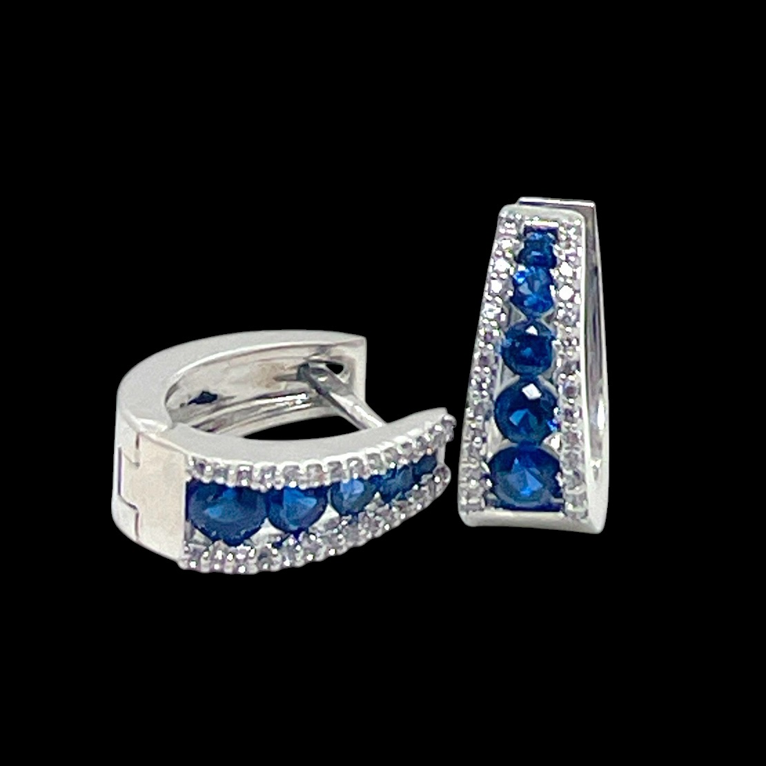 18kt White Gold Earrings with Sapphires and Diamonds