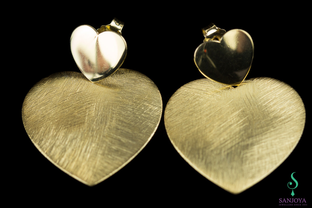 ES1016003 - Verguld hartvormige oorbellen