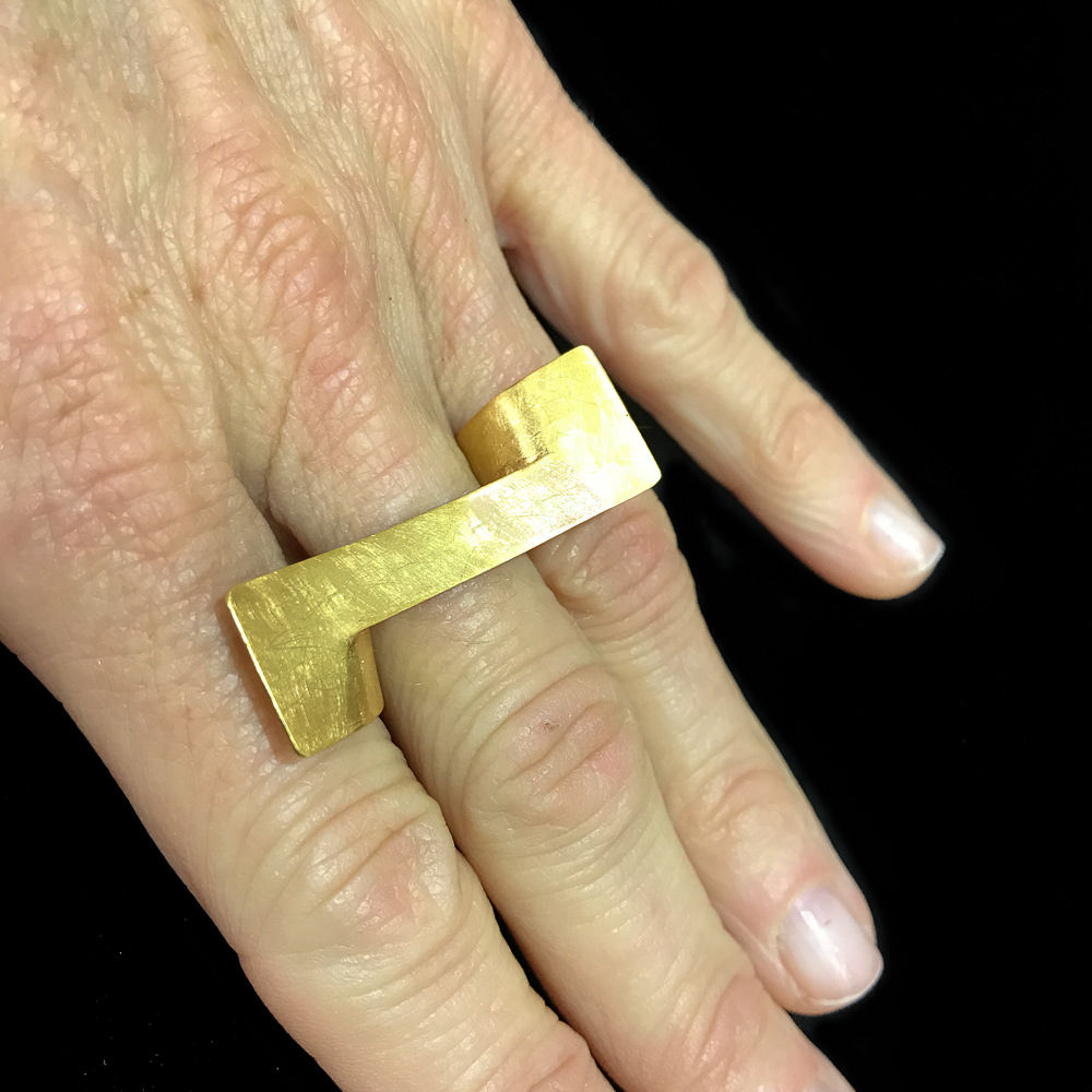 Goldplated mat tight ring