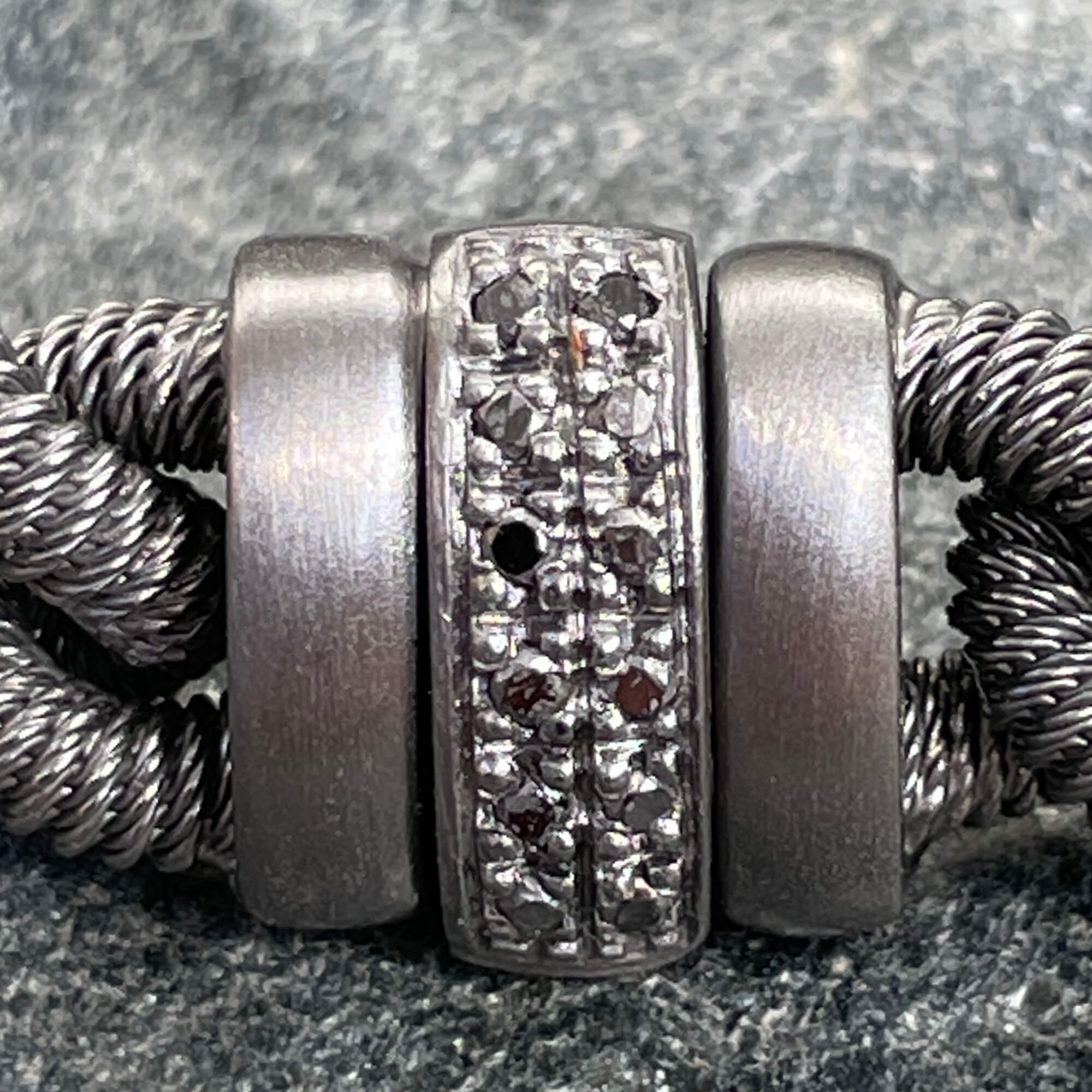 Bracelet maillons en argent noir pour homme avec diamant noir