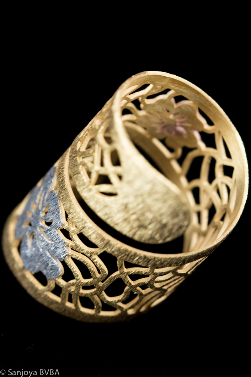 double gold plated ring with flower