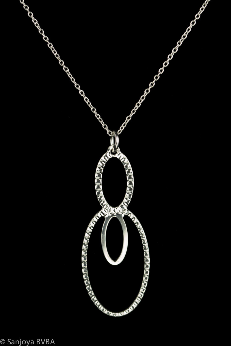 SC0515015 - Zilveren ovalen hanger met ketting