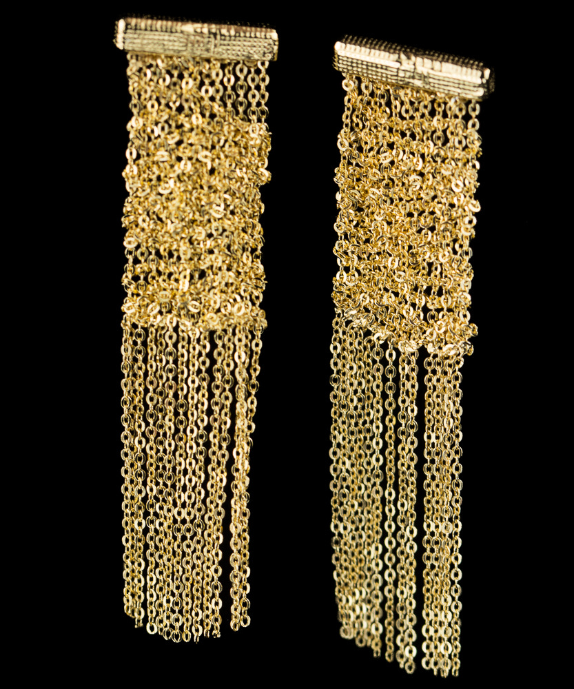 Goldplated earrings of several necklaces, narrow version